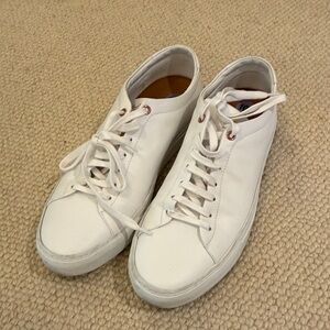 MENS White Leather Low-Top Sneakers with Copper Eyelets